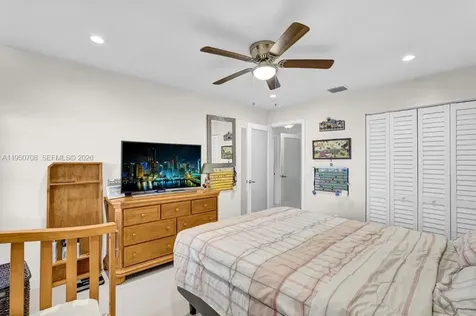 8446 SW 114th Place Miami FL 33173