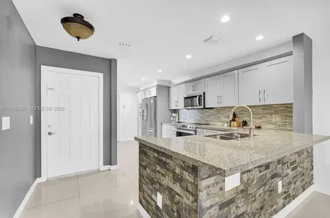 8446 SW 114th Place Miami FL 33173