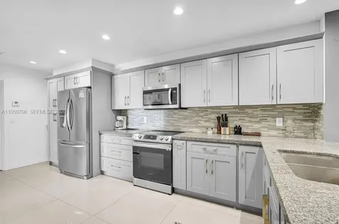 8446 SW 114th Place Miami FL 33173