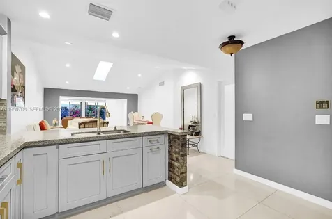 8446 SW 114th Place Miami FL 33173