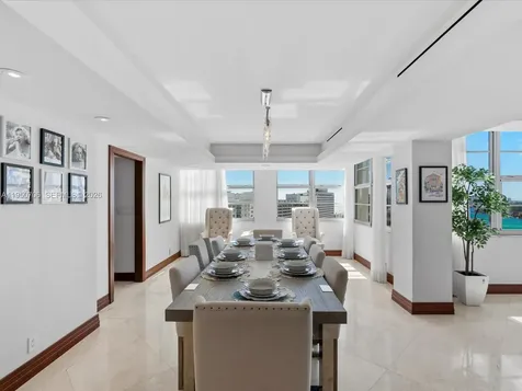 5660 Collins Avenue Miami Beach FL 33140