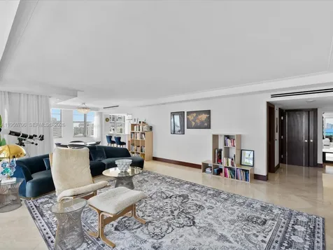 5660 Collins Avenue Miami Beach FL 33140