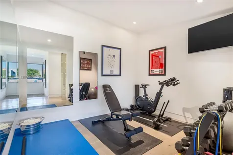 2370 Bayview Lane North Miami FL 33181