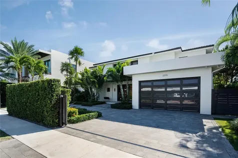2370 Bayview Lane North Miami FL 33181