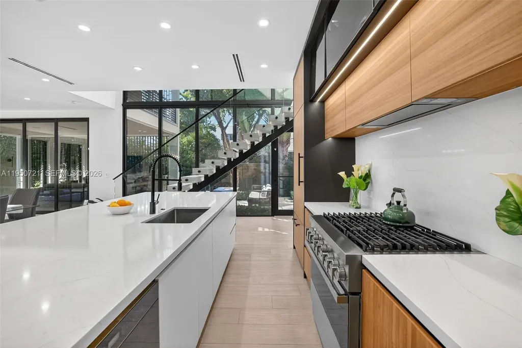 1529 SE 2nd Court Fort Lauderdale FL 33301