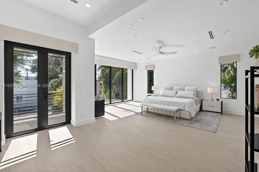 1529 SE 2nd Court Fort Lauderdale FL 33301