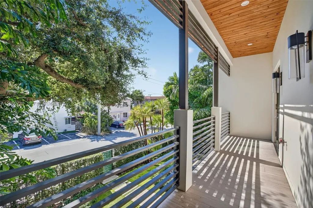 1529 SE 2nd Court Fort Lauderdale FL 33301