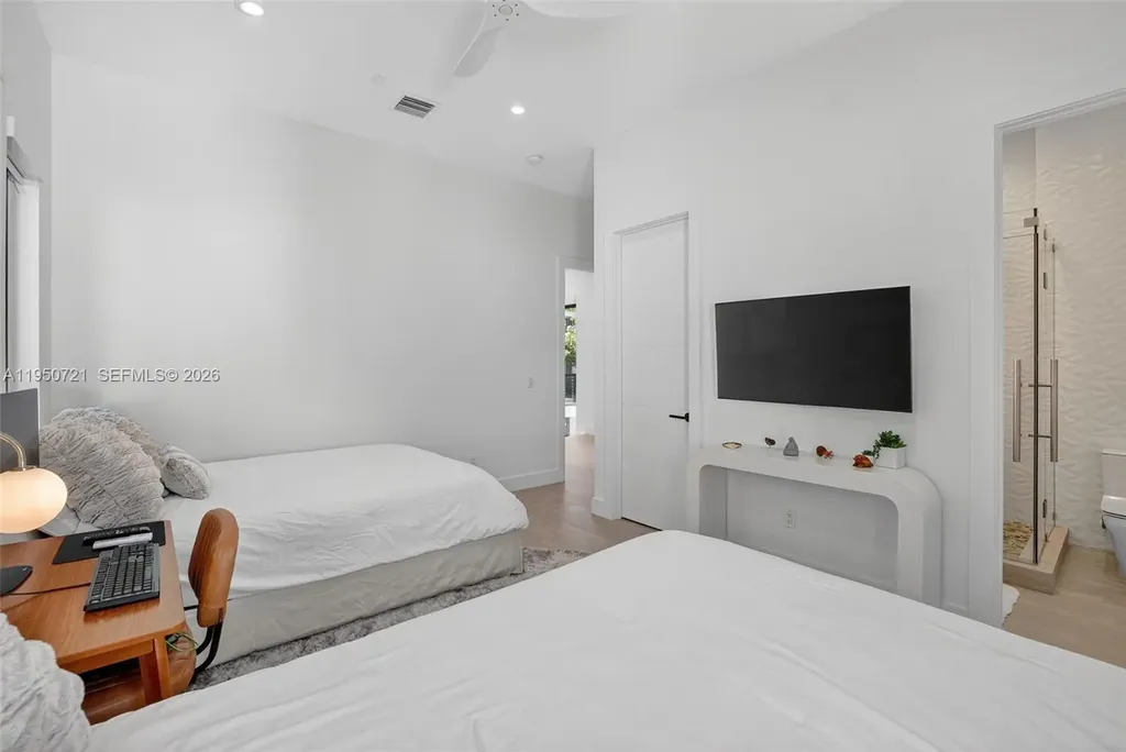 1529 SE 2nd Court Fort Lauderdale FL 33301