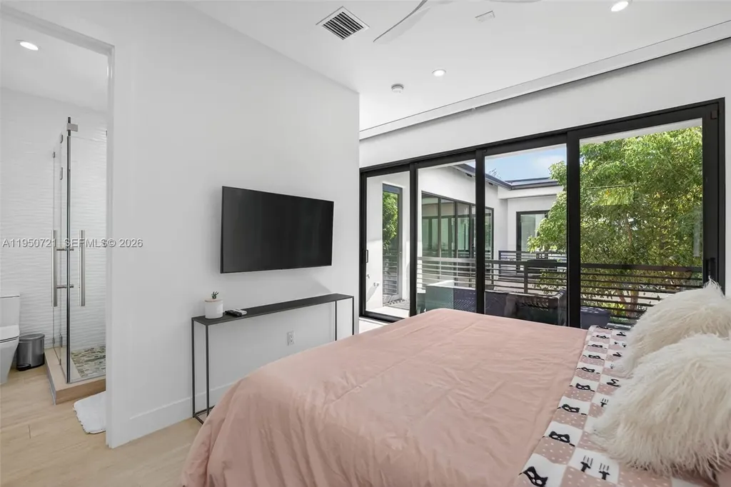 1529 SE 2nd Court Fort Lauderdale FL 33301