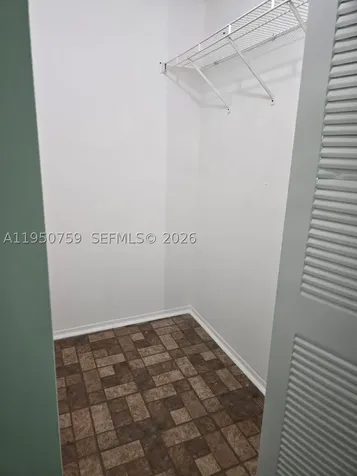 Miami FL 33196