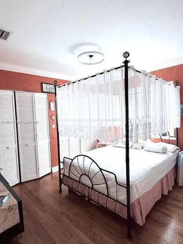 1643 Nethia Drive Miami FL 33133