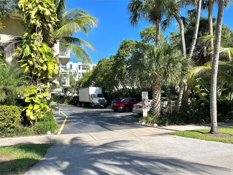 255 Sunrise Drive Key Biscayne FL 33149