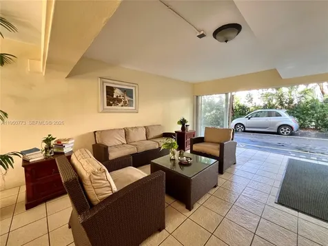 255 Sunrise Drive Key Biscayne FL 33149