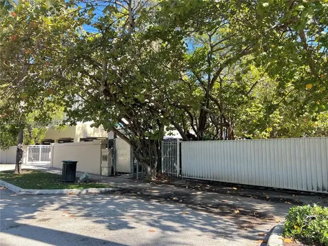 255 Sunrise Drive Key Biscayne FL 33149