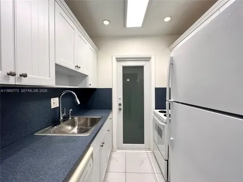 255 Sunrise Drive Key Biscayne FL 33149