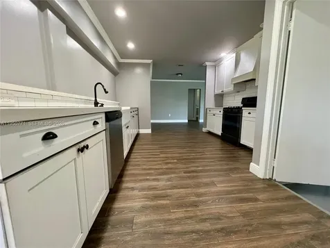 2500 NW 89th Avenue Sunrise FL 33322