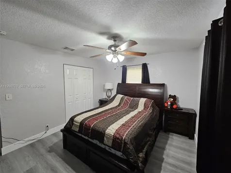 4221 NW 169th Terrace Miami Gardens FL 33055
