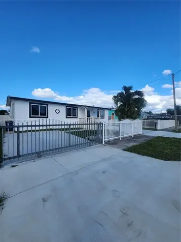 4221 NW 169th Terrace Miami Gardens FL 33055