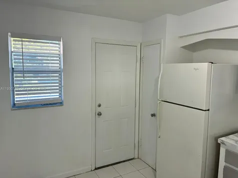 1450 NE 191st Street Miami FL 33179