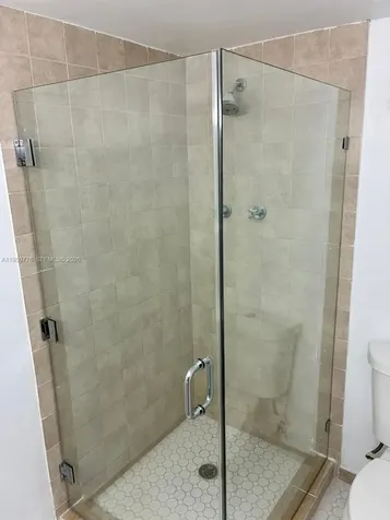 1450 NE 191st Street Miami FL 33179