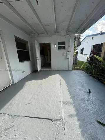 6311 SW 8th Street North Lauderdale FL 33068