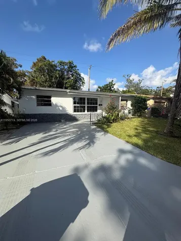 6311 SW 8th Street North Lauderdale FL 33068
