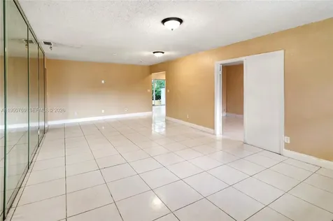 6120 SW 19th Street North Lauderdale FL 33068