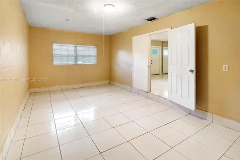 6120 SW 19th Street North Lauderdale FL 33068