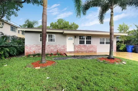 6120 SW 19th Street North Lauderdale FL 33068