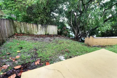 6120 SW 19th Street North Lauderdale FL 33068