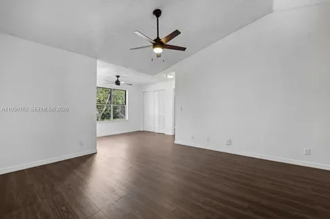 3340 N Pinewalk Drive N Margate FL 33063