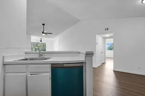 3340 N Pinewalk Drive N Margate FL 33063