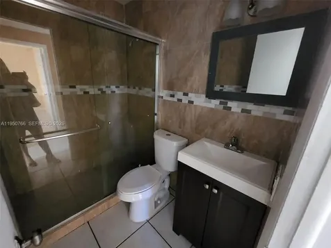 9438 SW 51st Street Cooper City FL 33328