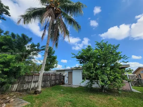 9438 SW 51st Street Cooper City FL 33328