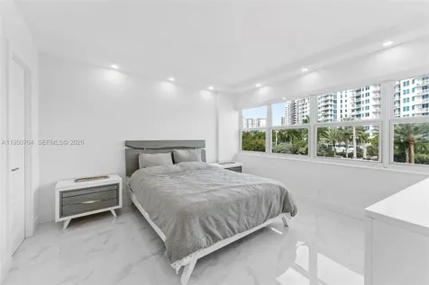 3250 NE 28th Street Fort Lauderdale FL 33308