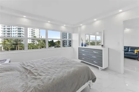 3250 NE 28th Street Fort Lauderdale FL 33308