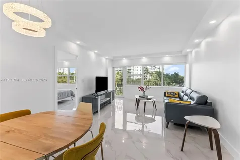 3250 NE 28th Street Fort Lauderdale FL 33308