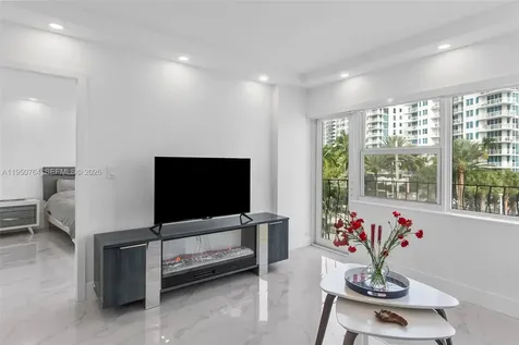 3250 NE 28th Street Fort Lauderdale FL 33308