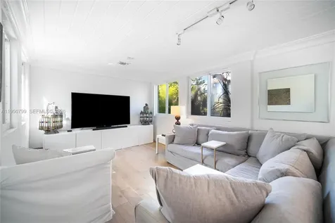 463 W 62nd Street Miami Beach FL 33140