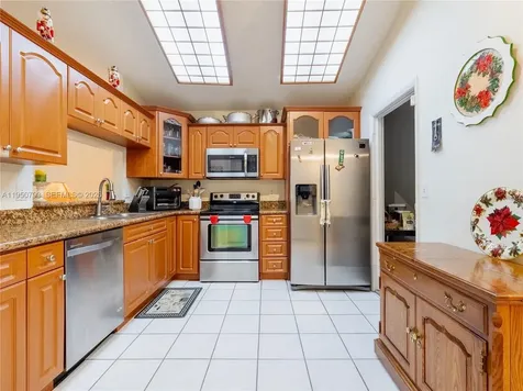 206 SW 159th Way Sunrise FL 33326