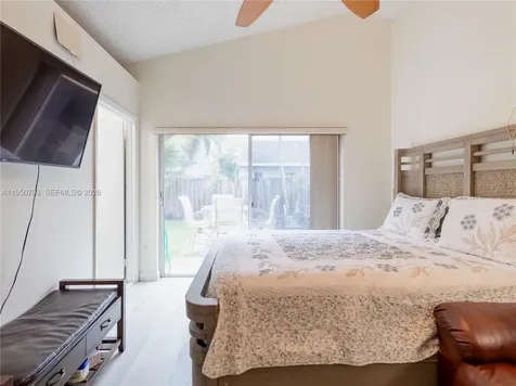 206 SW 159th Way Sunrise FL 33326