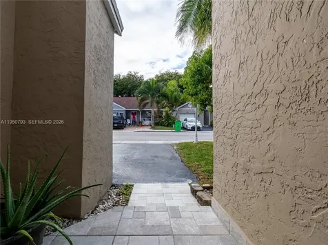 206 SW 159th Way Sunrise FL 33326