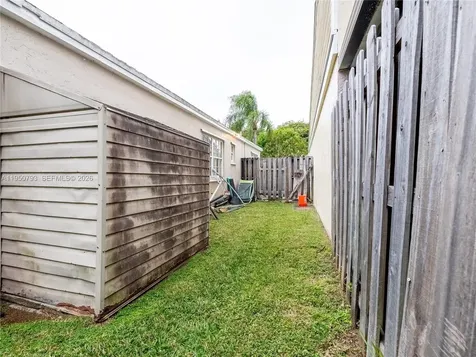 206 SW 159th Way Sunrise FL 33326