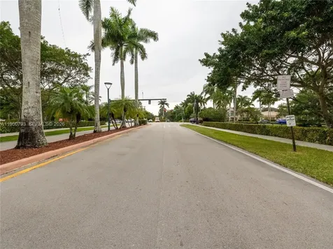 206 SW 159th Way Sunrise FL 33326