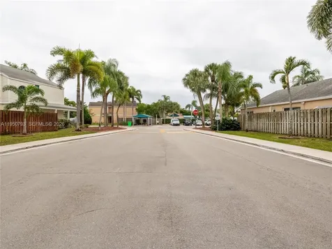 206 SW 159th Way Sunrise FL 33326