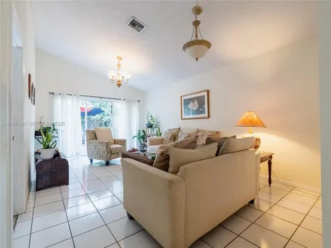 206 SW 159th Way Sunrise FL 33326