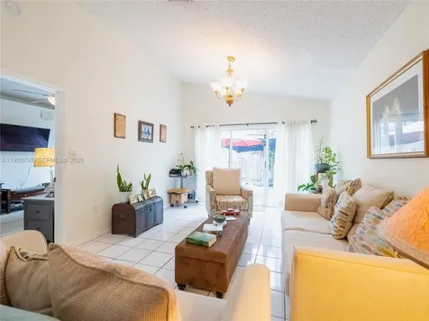 206 SW 159th Way Sunrise FL 33326
