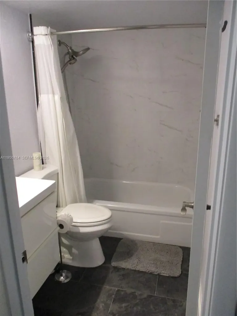 53 Ventnor C Deerfield Beach FL 33442