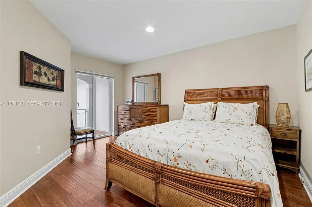 1140 Canella Lane Hollywood FL 33019