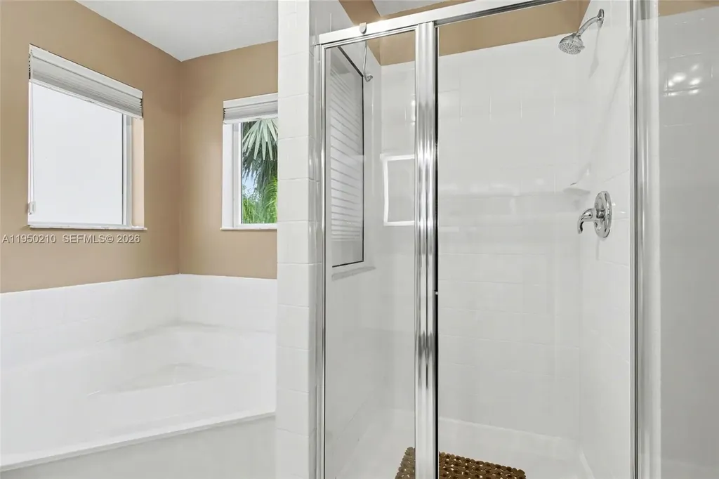 1140 Canella Lane Hollywood FL 33019